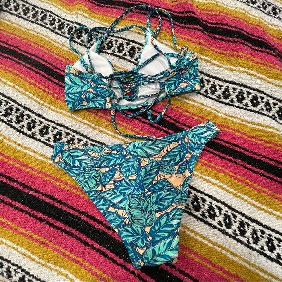 3/$20 CUPSHE Leaves Print Lace-Up Bikini Set - Picture 3 of 4